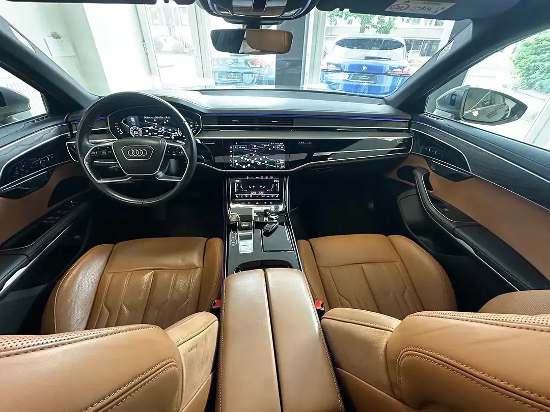 Audi A8 - Thumbnail 11
