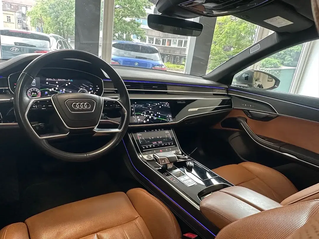 Audi A8 - Thumbnail 12