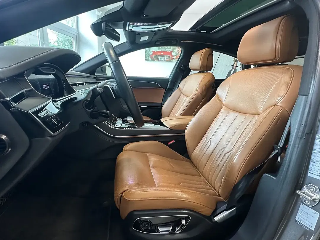 Audi A8 - Thumbnail 13