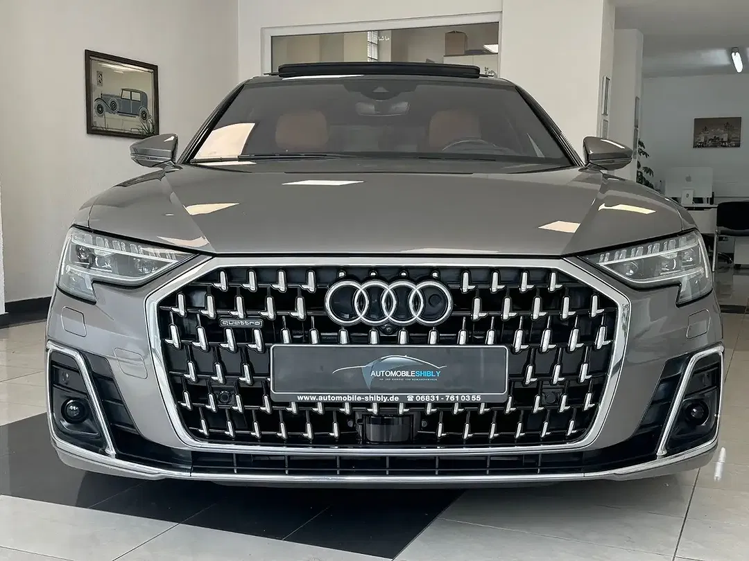 Audi A8 - Thumbnail 2