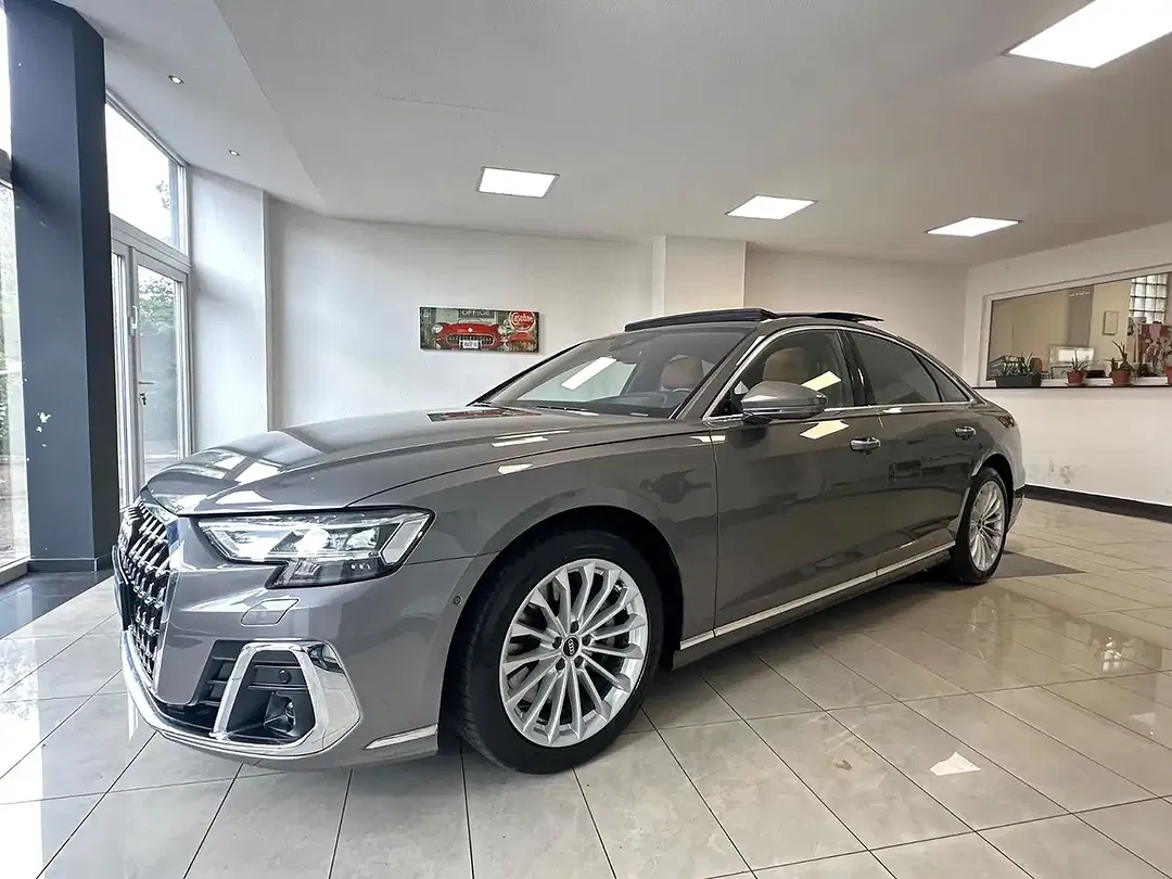 Audi A8 - Thumbnail 9