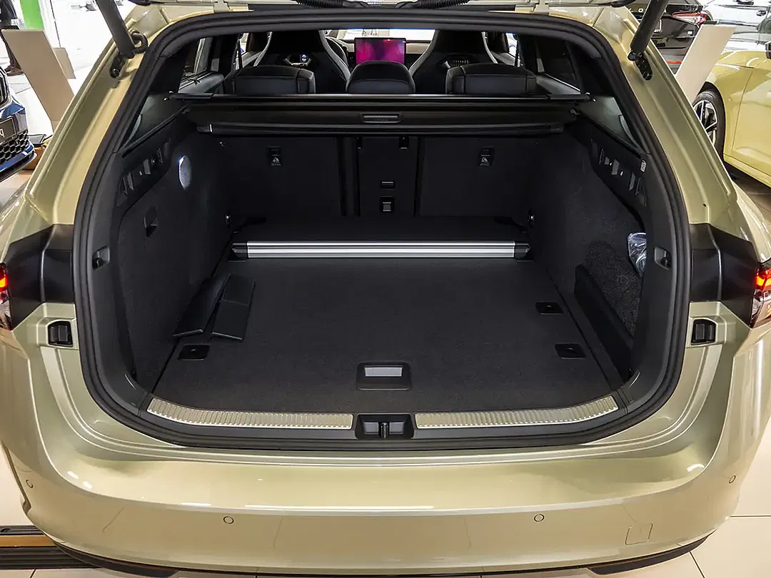 Skoda Superb - Thumbnail 15