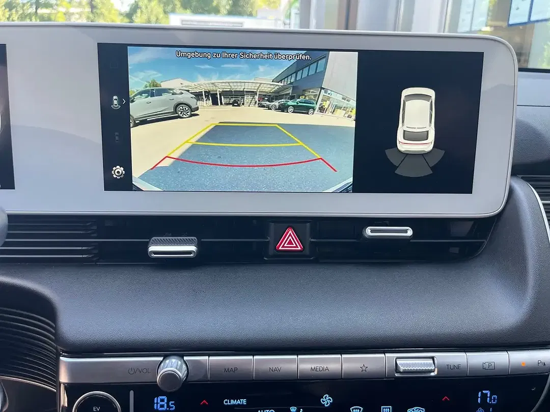 Hyundai IONIQ 5 - Thumbnail 19