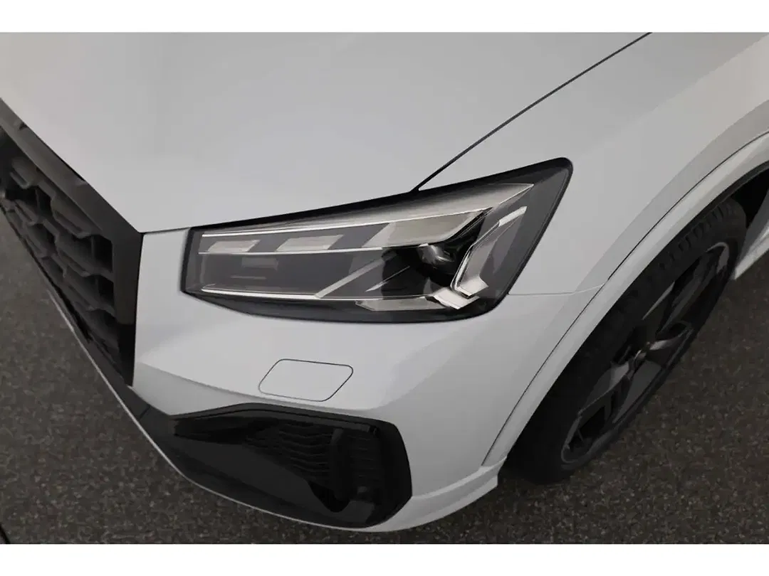 Audi Q2 - Thumbnail 6