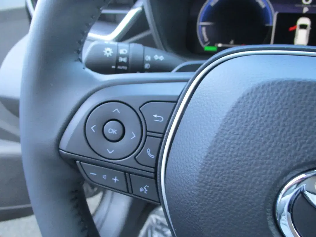 Toyota Corolla - Thumbnail 13