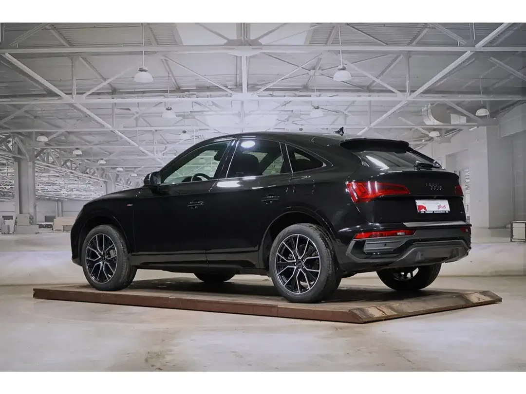 Audi Q5 - Thumbnail 2
