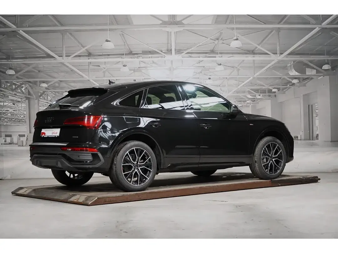 Audi Q5 - Thumbnail 3