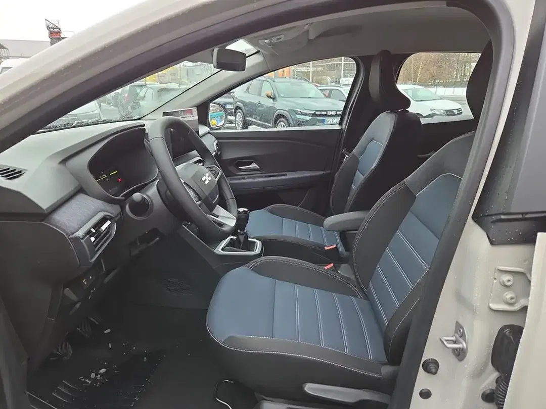 Dacia Sandero - Thumbnail 11