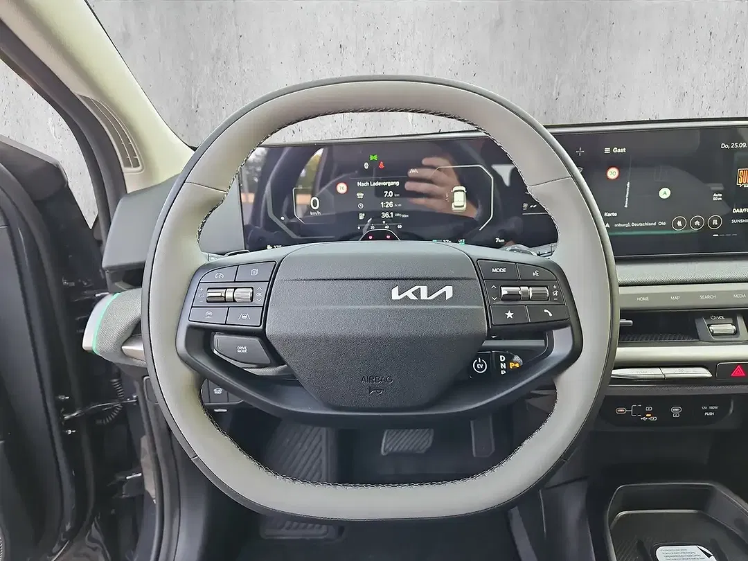 Kia EV4 - Thumbnail 10