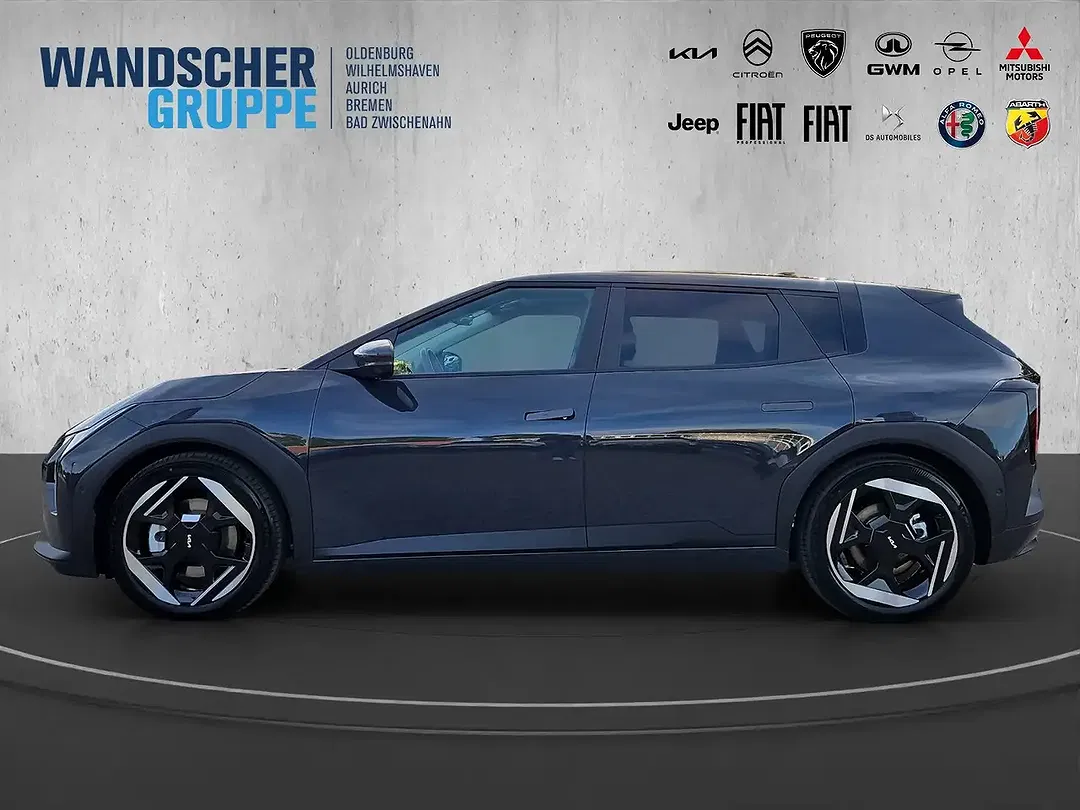 Kia EV4 - Thumbnail 2