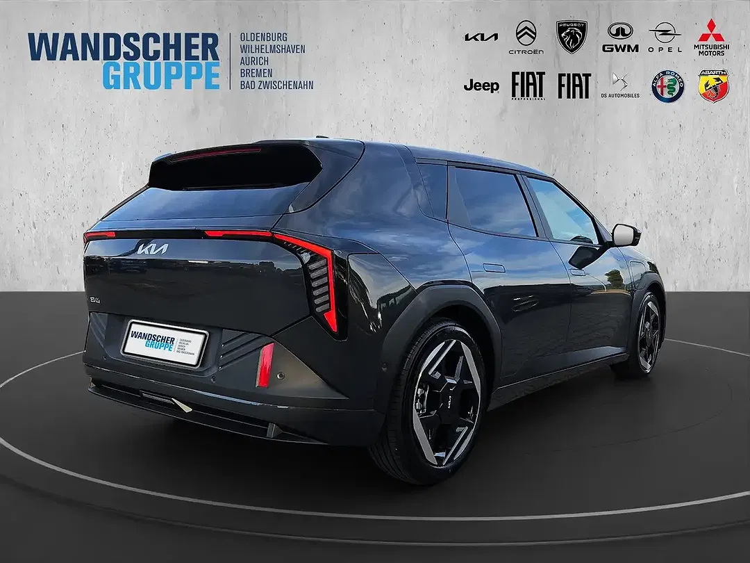 Kia EV4 - Thumbnail 5