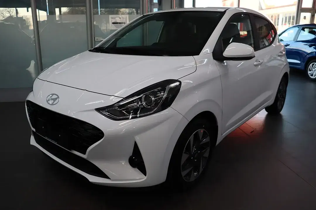 Hyundai i10 - Thumbnail 1