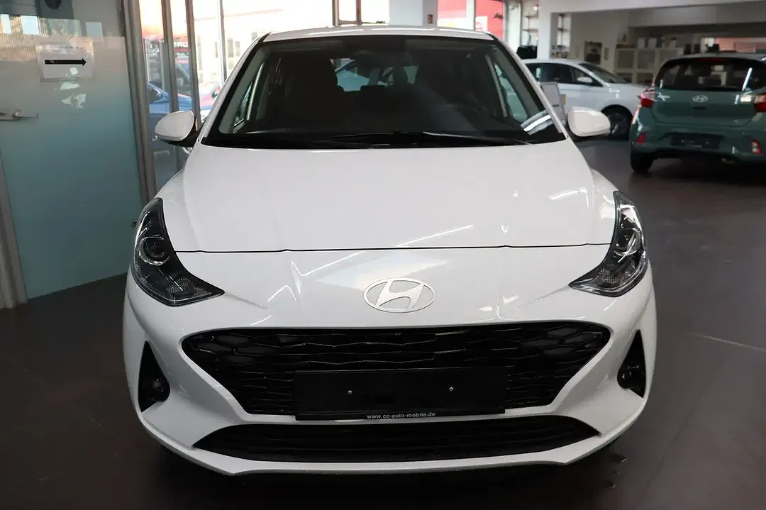 Hyundai i10 - Thumbnail 2