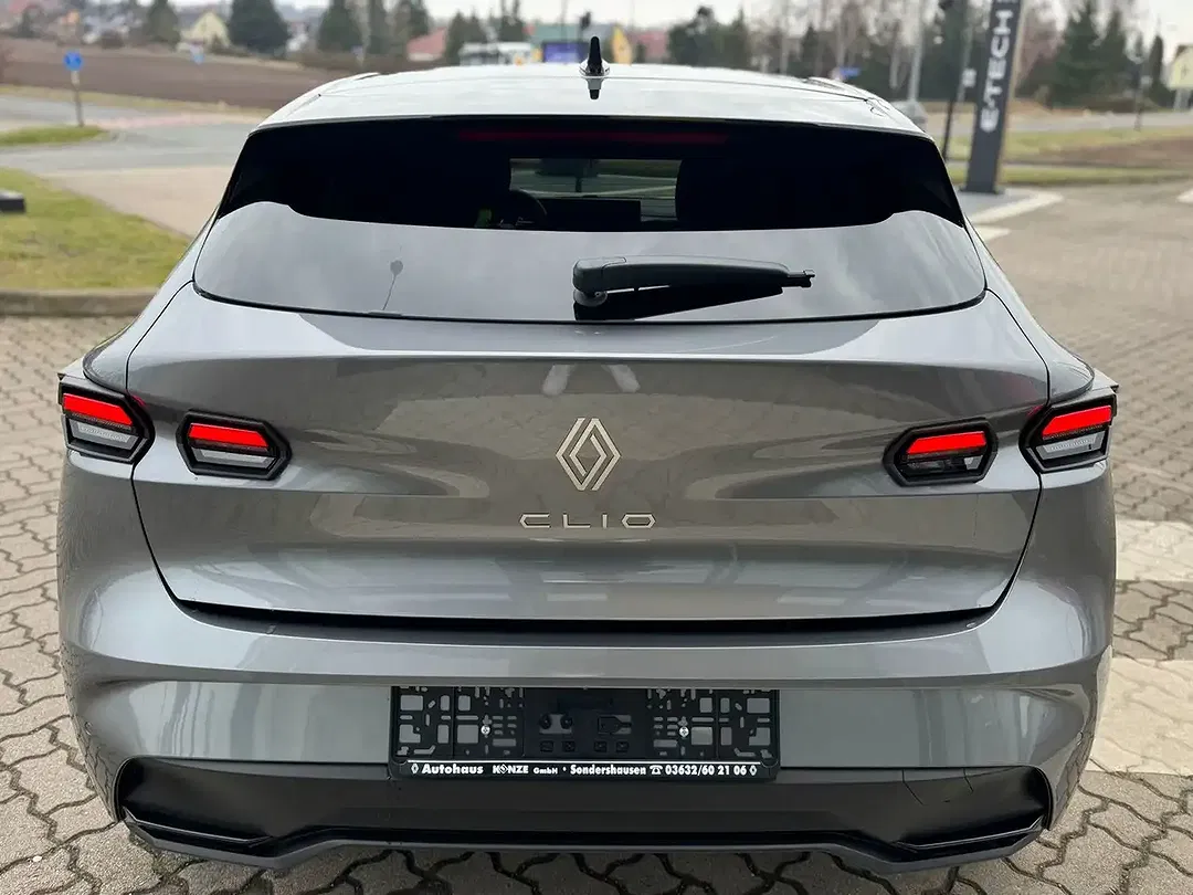 Renault Clio - Thumbnail 5