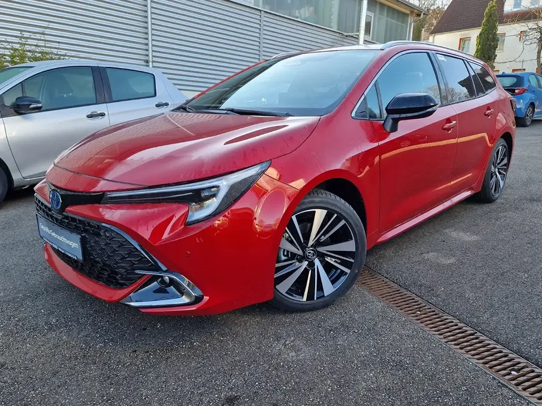 Toyota Corolla - Thumbnail 1