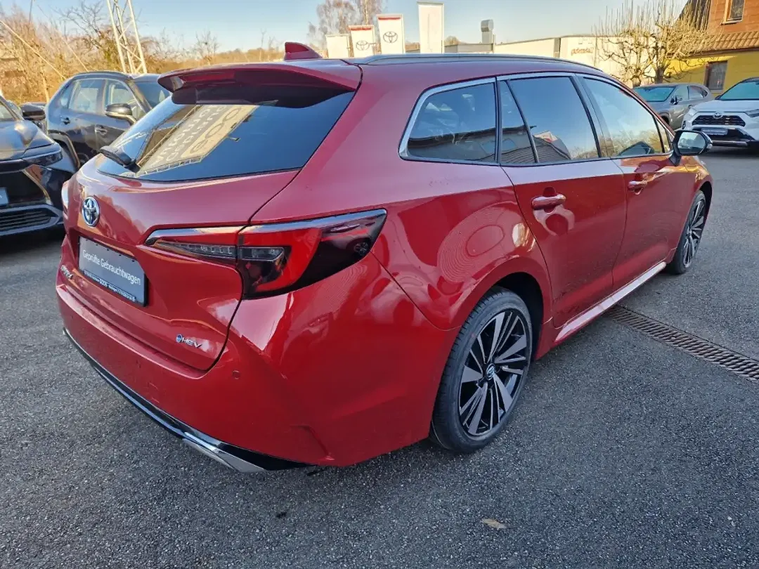 Toyota Corolla - Thumbnail 5