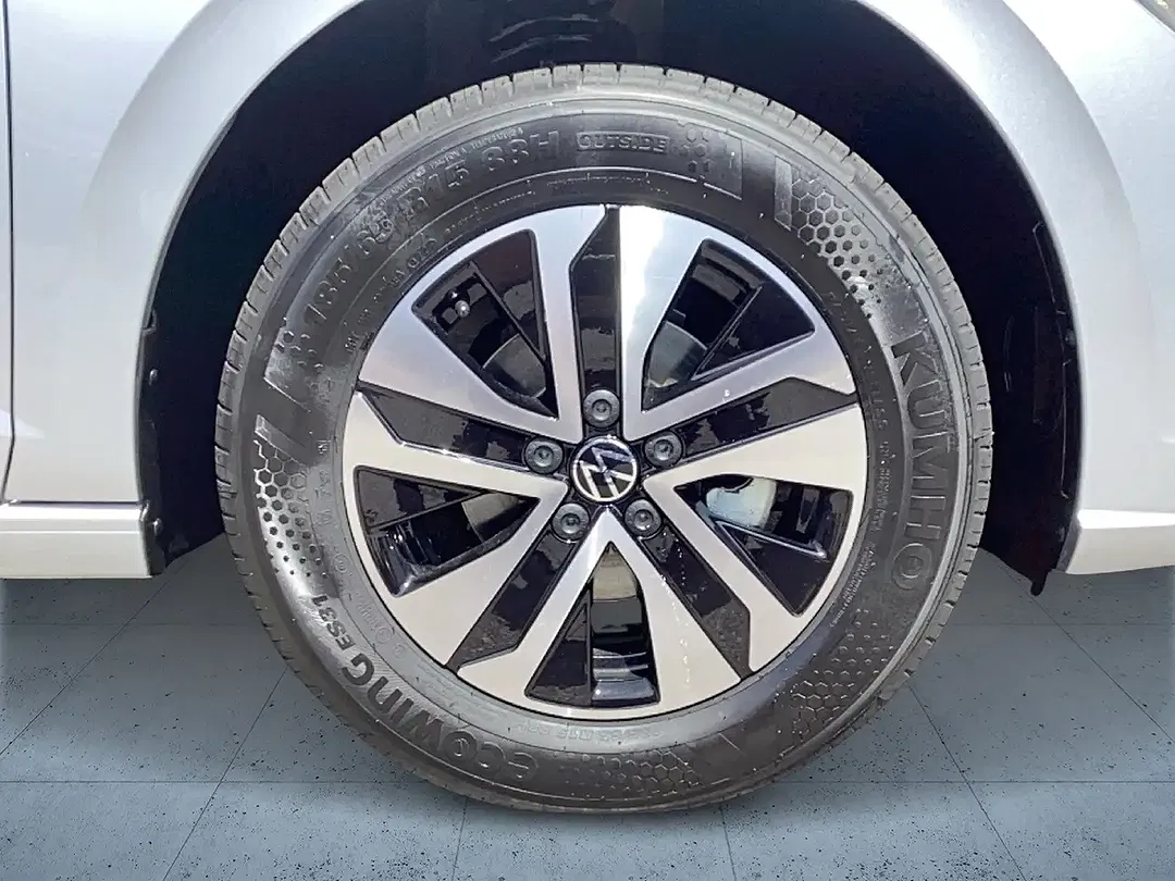 Volkswagen Polo - Thumbnail 7