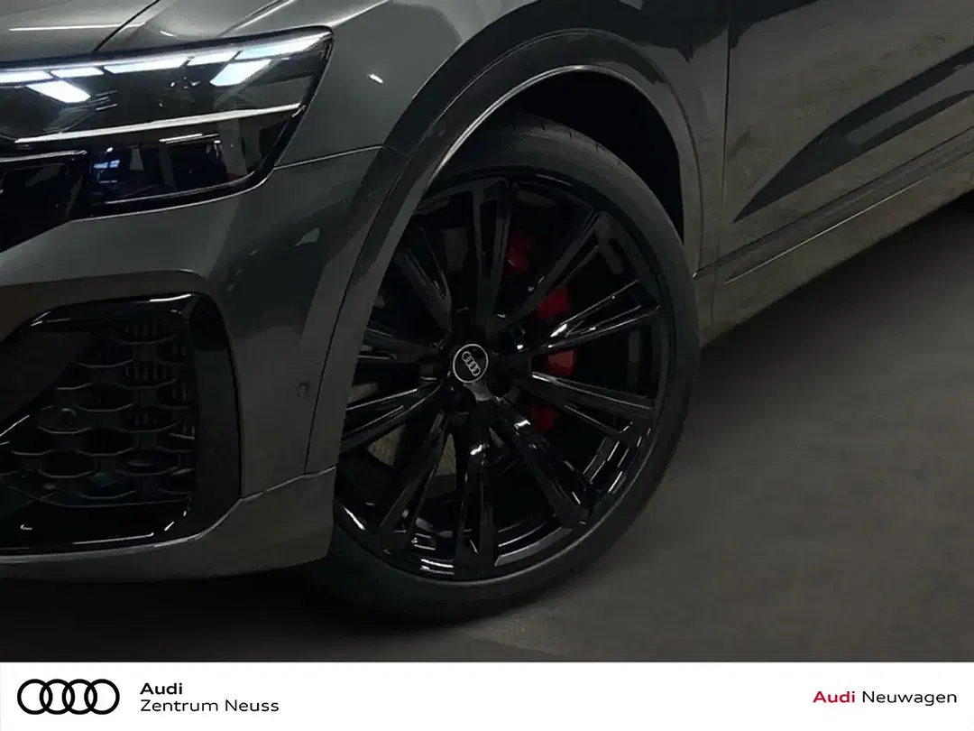 Audi Q8 - Thumbnail 9