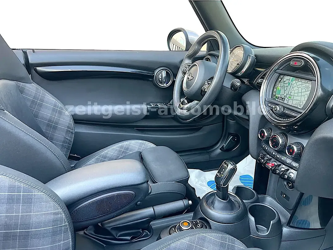 MINI Cooper Cabrio - Thumbnail 10