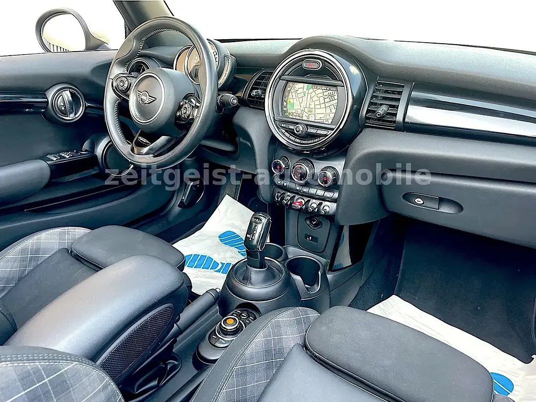 MINI Cooper Cabrio - Thumbnail 9