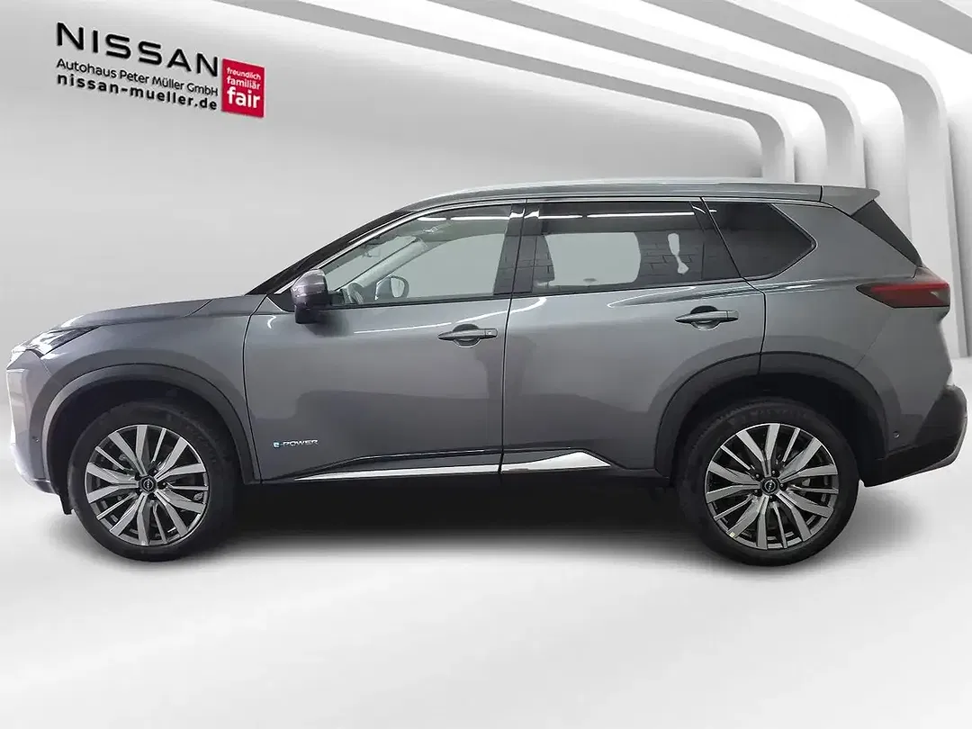 Nissan X-Trail - Thumbnail 3