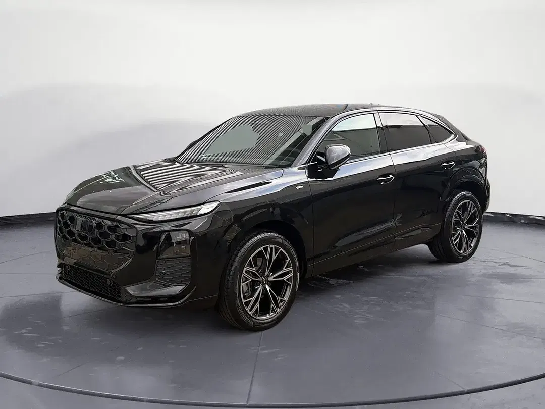 Audi Q3 - Thumbnail 2