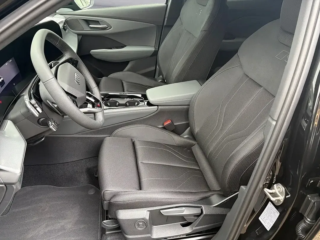 Audi Q3 - Thumbnail 7