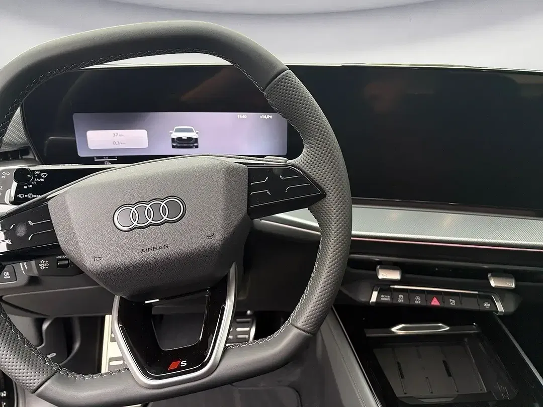 Audi Q3 - Thumbnail 8