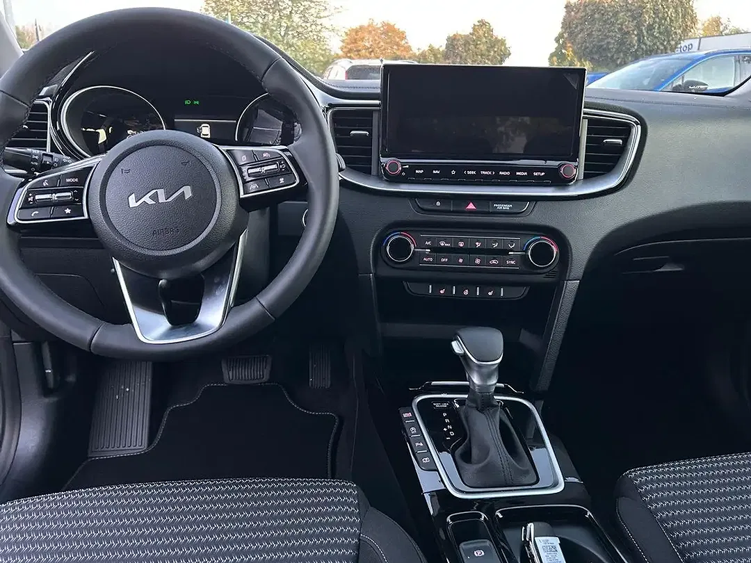 Kia Ceed / cee'd - Thumbnail 11
