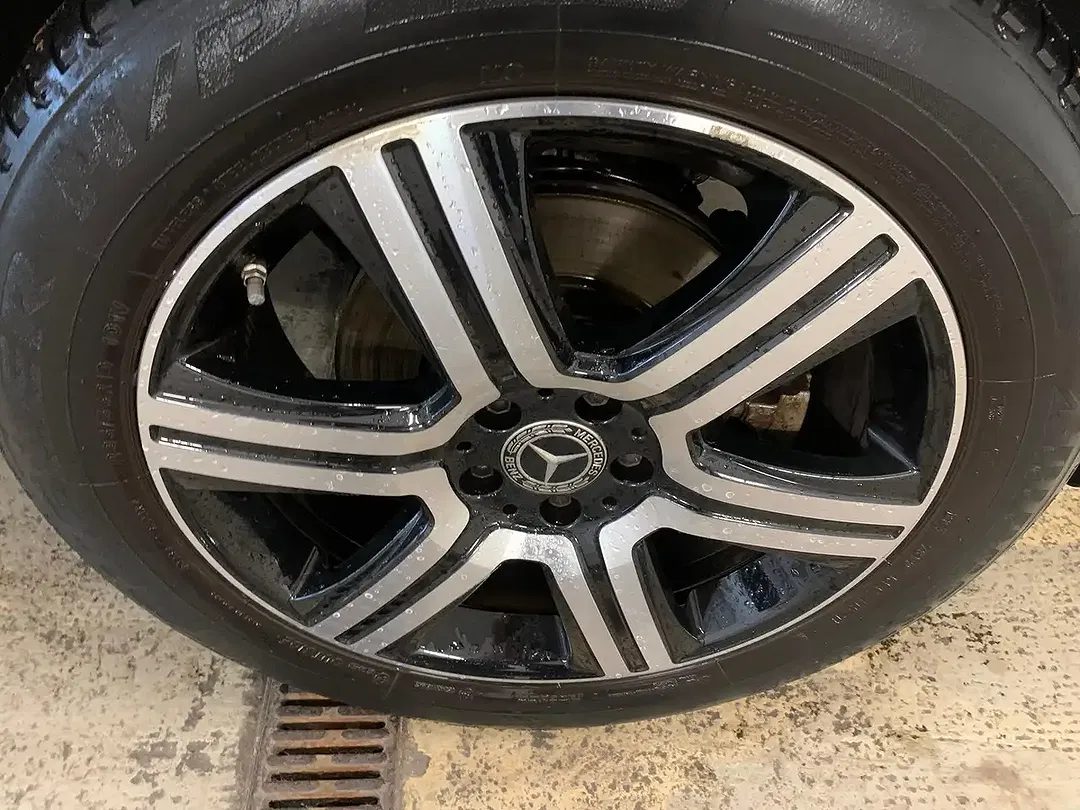 Mercedes-Benz GLC 300 - Thumbnail 7