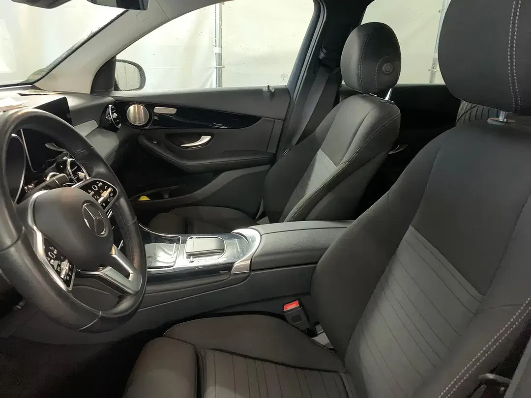 Mercedes-Benz GLC 300 - Thumbnail 8