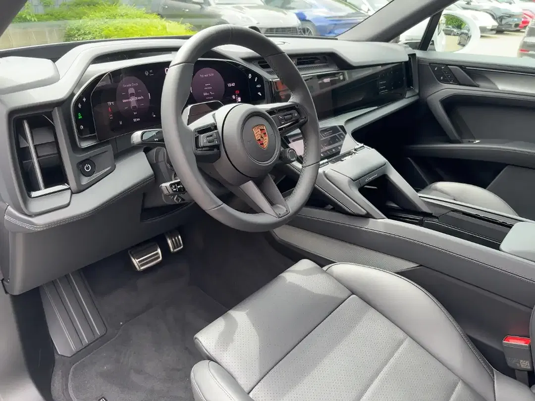 Porsche Cayenne - Thumbnail 12