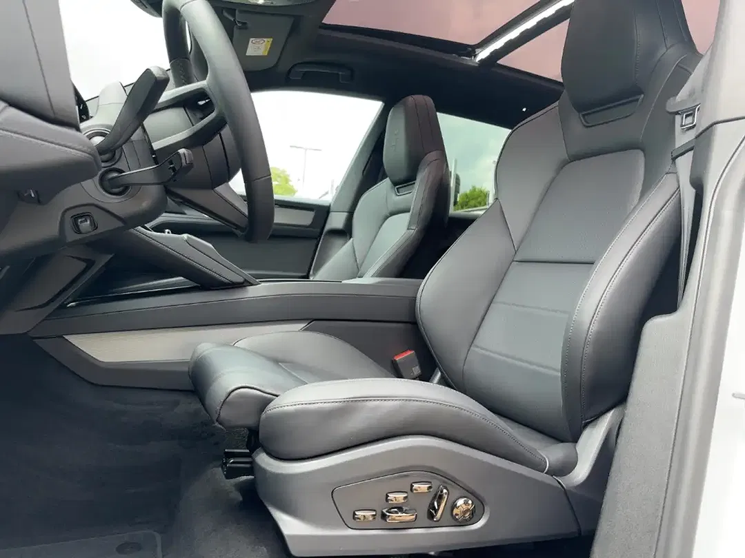 Porsche Cayenne - Thumbnail 13