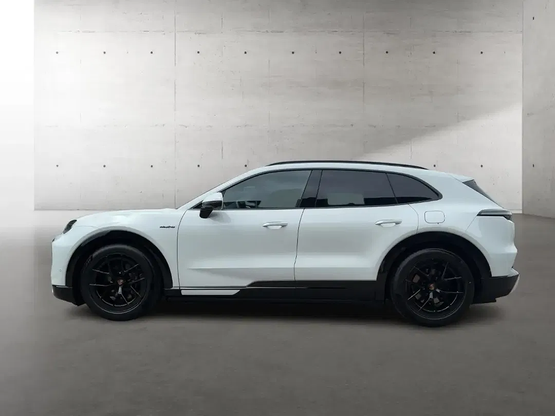 Porsche Cayenne - Thumbnail 2