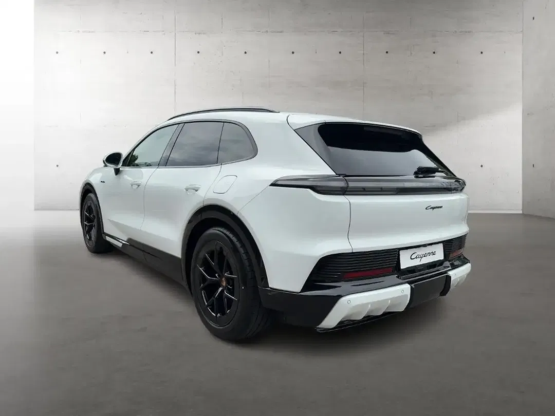Porsche Cayenne - Thumbnail 3