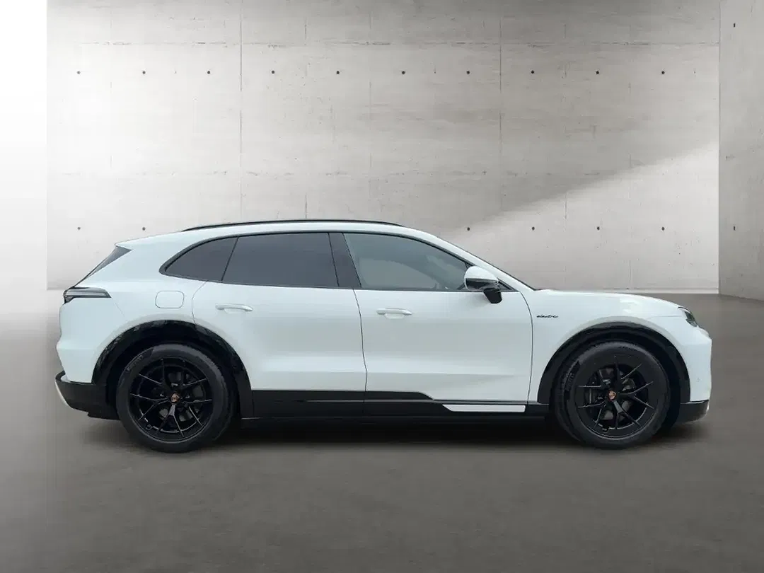 Porsche Cayenne - Thumbnail 6