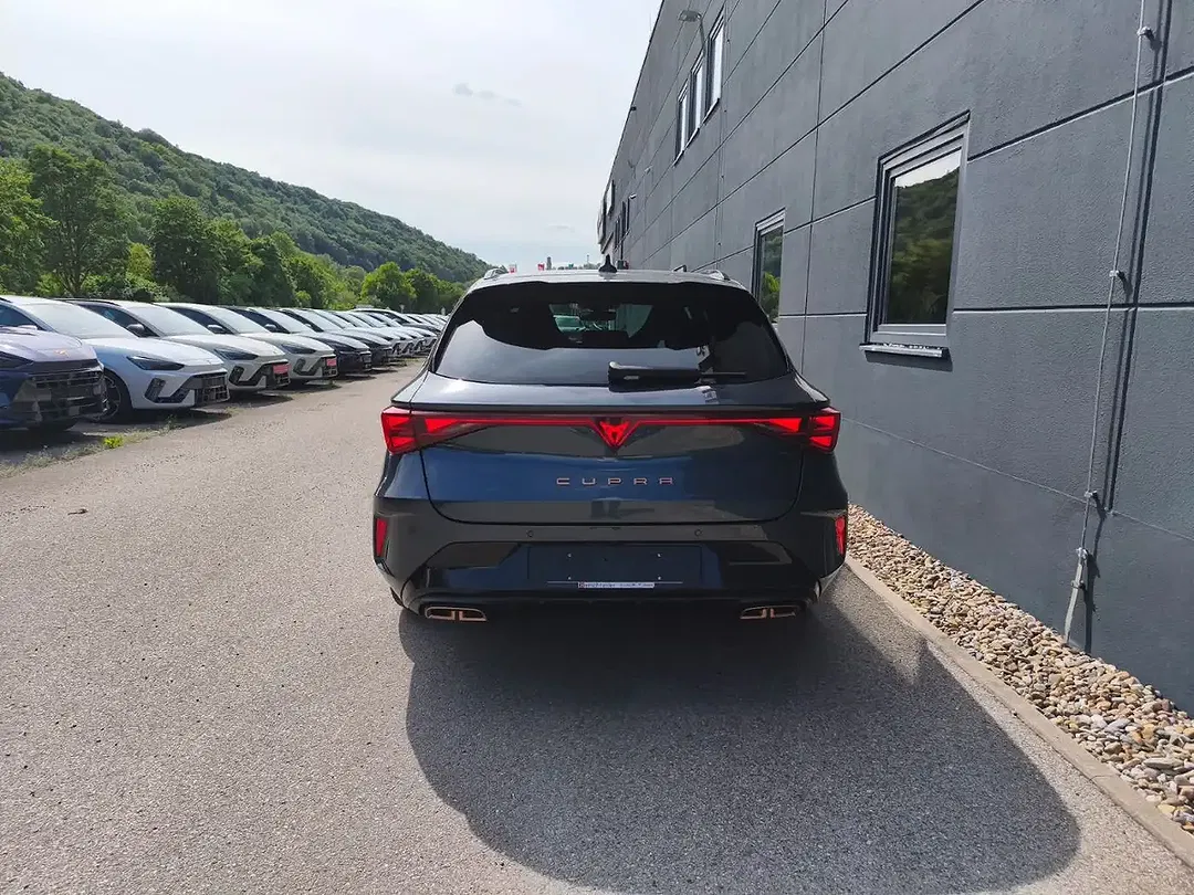 CUPRA Leon - Thumbnail 7