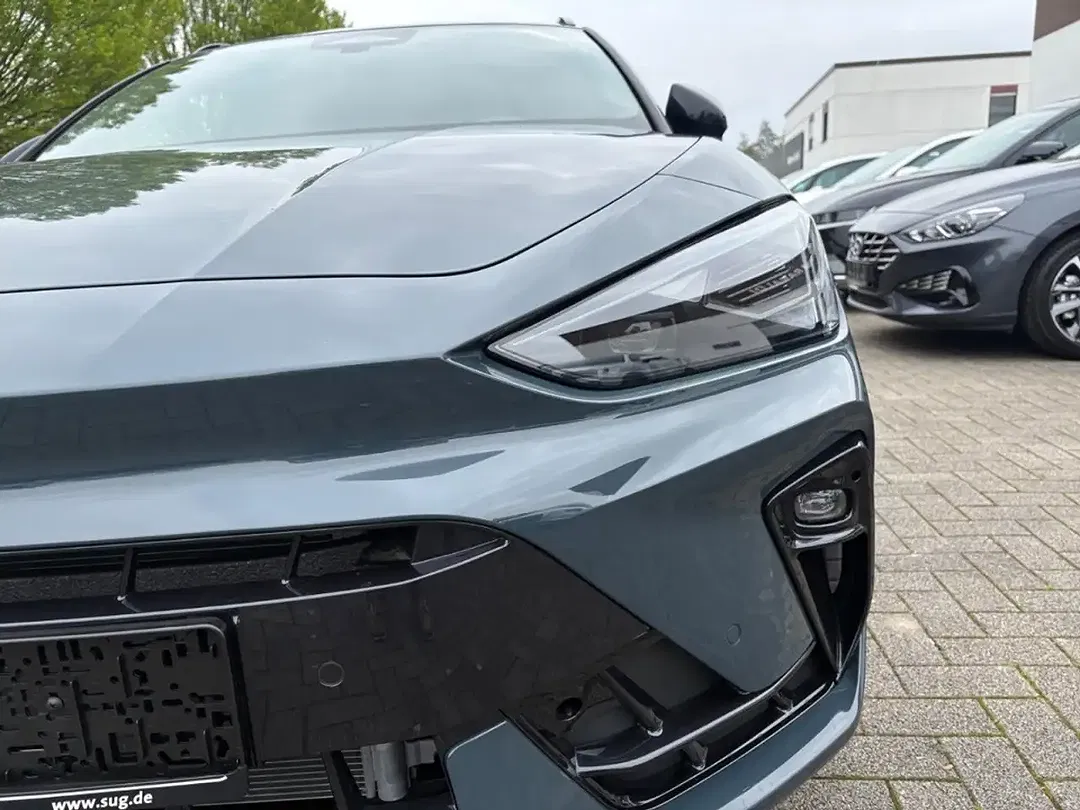 CUPRA Leon - Thumbnail 5