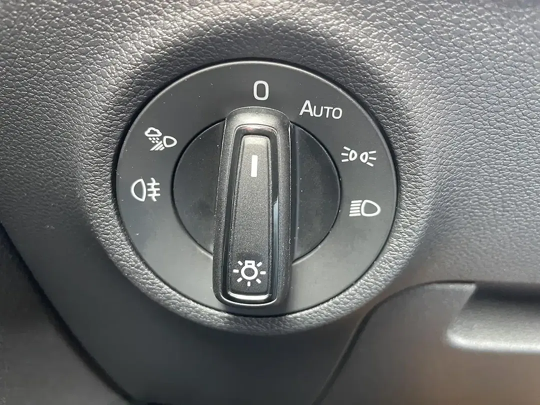 Skoda Karoq - Thumbnail 14