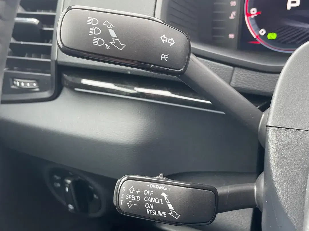 Skoda Karoq - Thumbnail 15