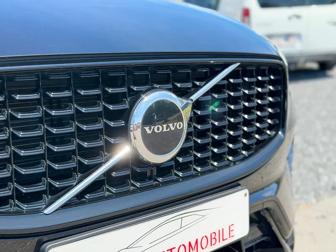 Volvo XC60 - Thumbnail 11