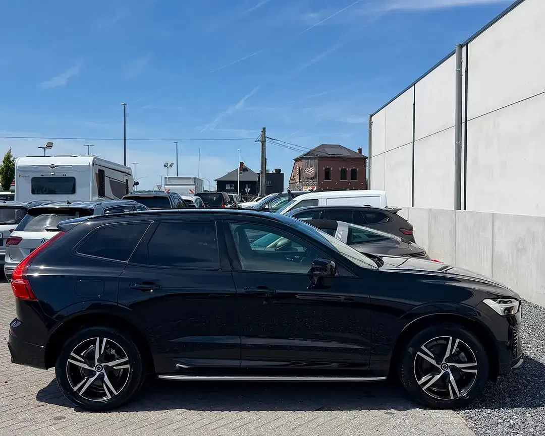 Volvo XC60 - Thumbnail 3