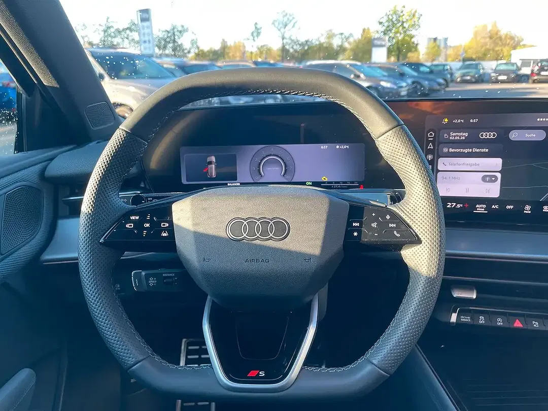 Audi Q3 - Thumbnail 13