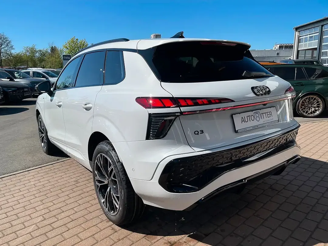 Audi Q3 - Thumbnail 6