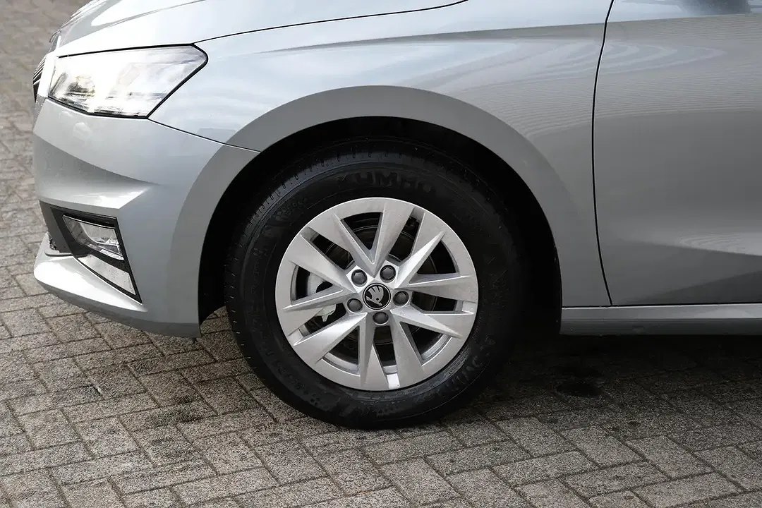 Skoda Fabia - Thumbnail 3
