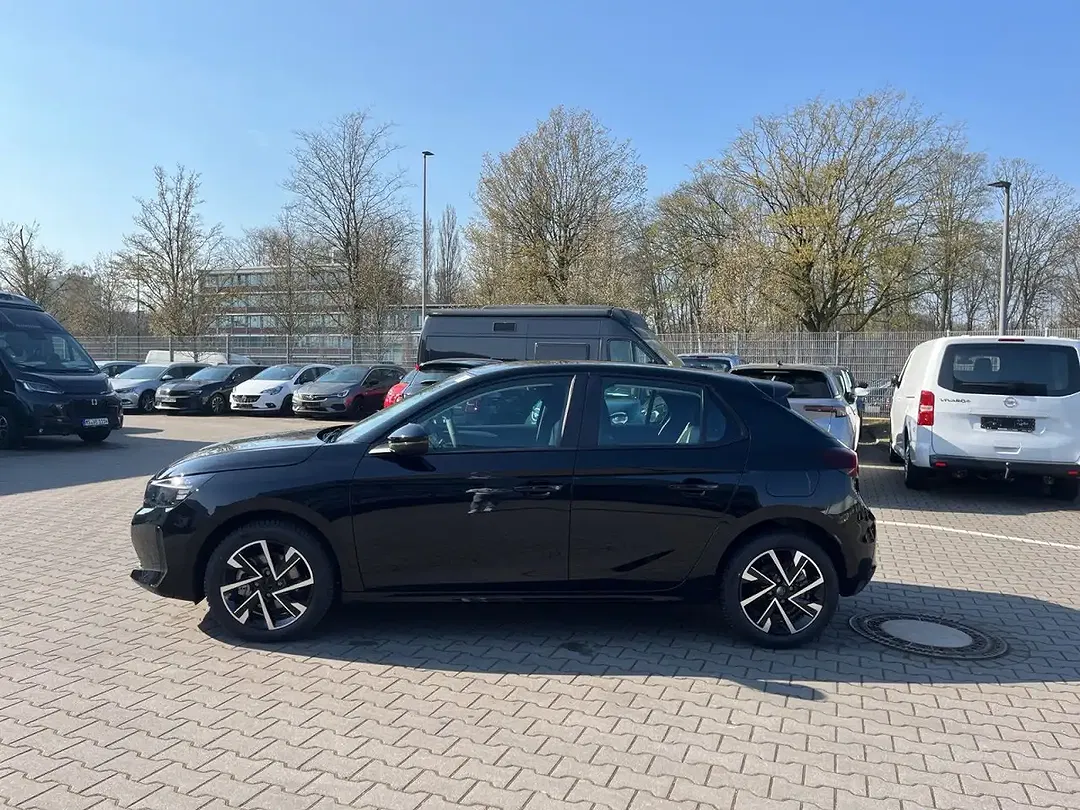 Opel Corsa - Thumbnail 2