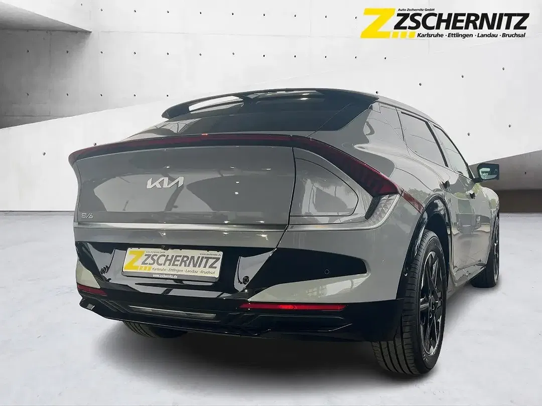 Kia EV6 - Thumbnail 3