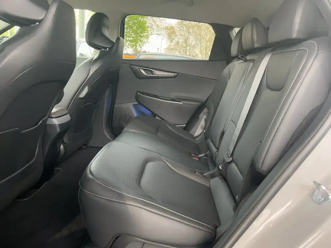 Kia EV6 - Thumbnail 6