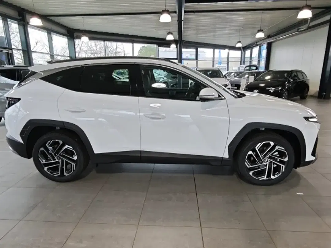Hyundai TUCSON - Thumbnail 4