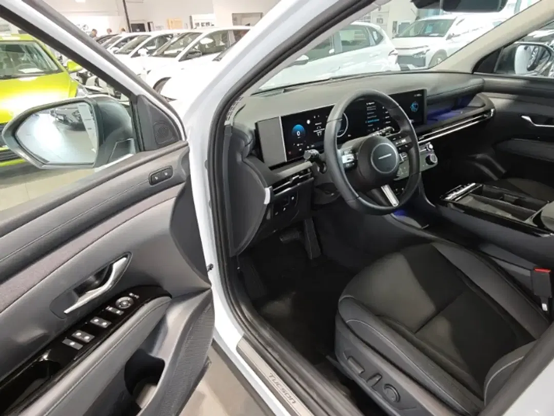 Hyundai TUCSON - Thumbnail 7